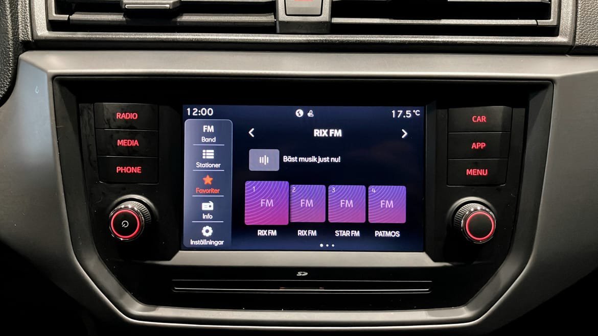 Vehicle Image 9
