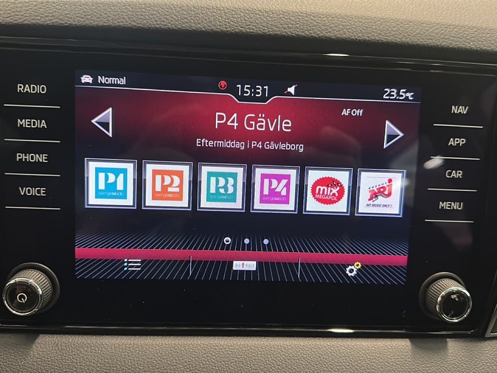 Vehicle Image 18
