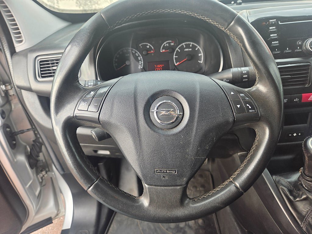 Vehicle Image 16
