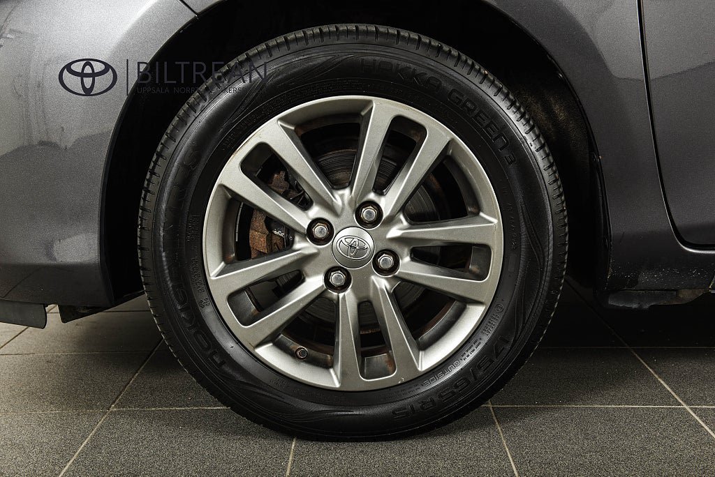 Vehicle Image 15