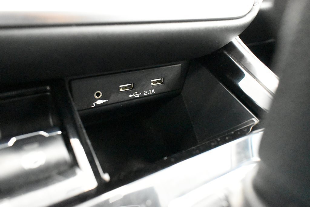 Vehicle Image 18