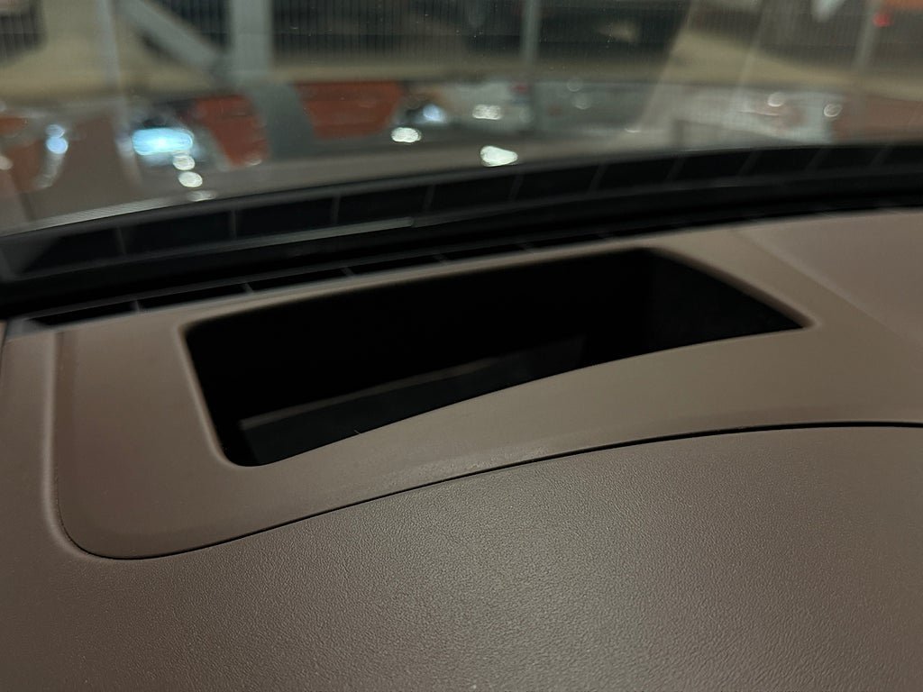 Vehicle Image 26