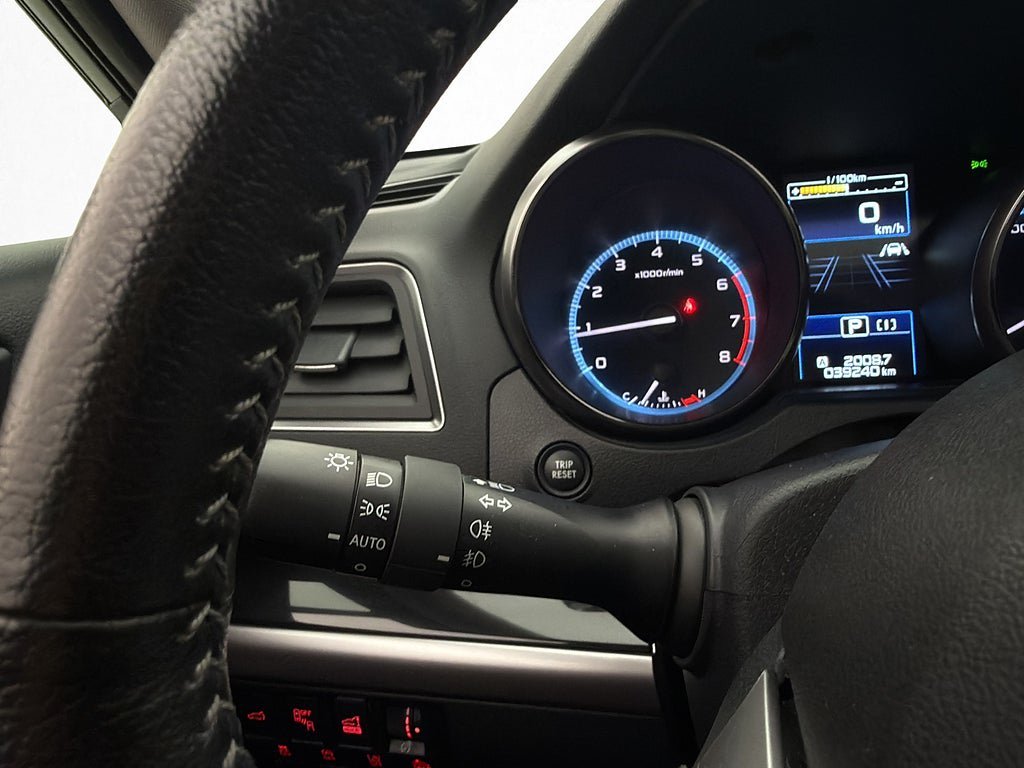 Vehicle Image 35