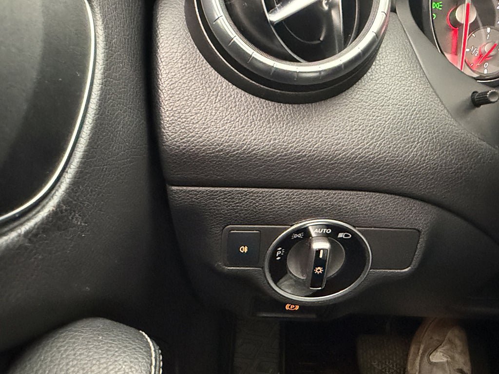 Vehicle Image 27