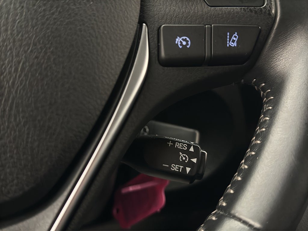 Vehicle Image 18