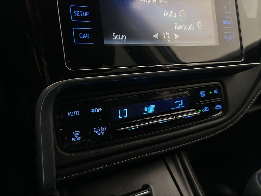 Vehicle Image 21