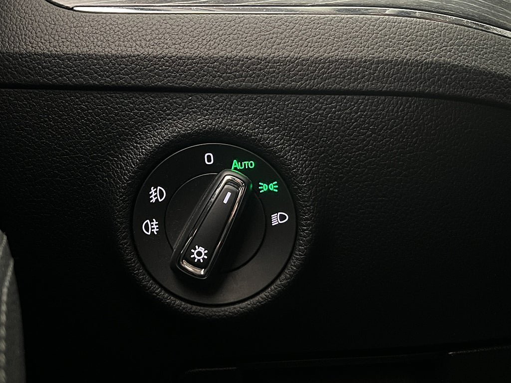 Vehicle Image 27
