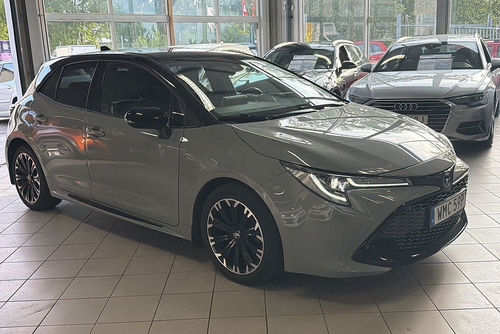 Vehicle Image 5