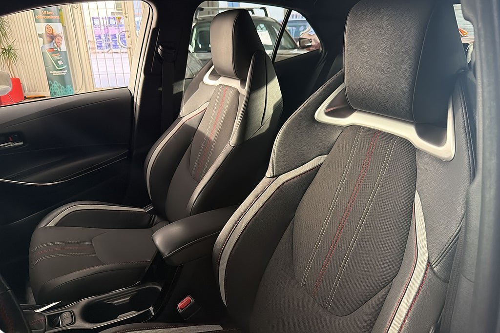 Vehicle Image 18