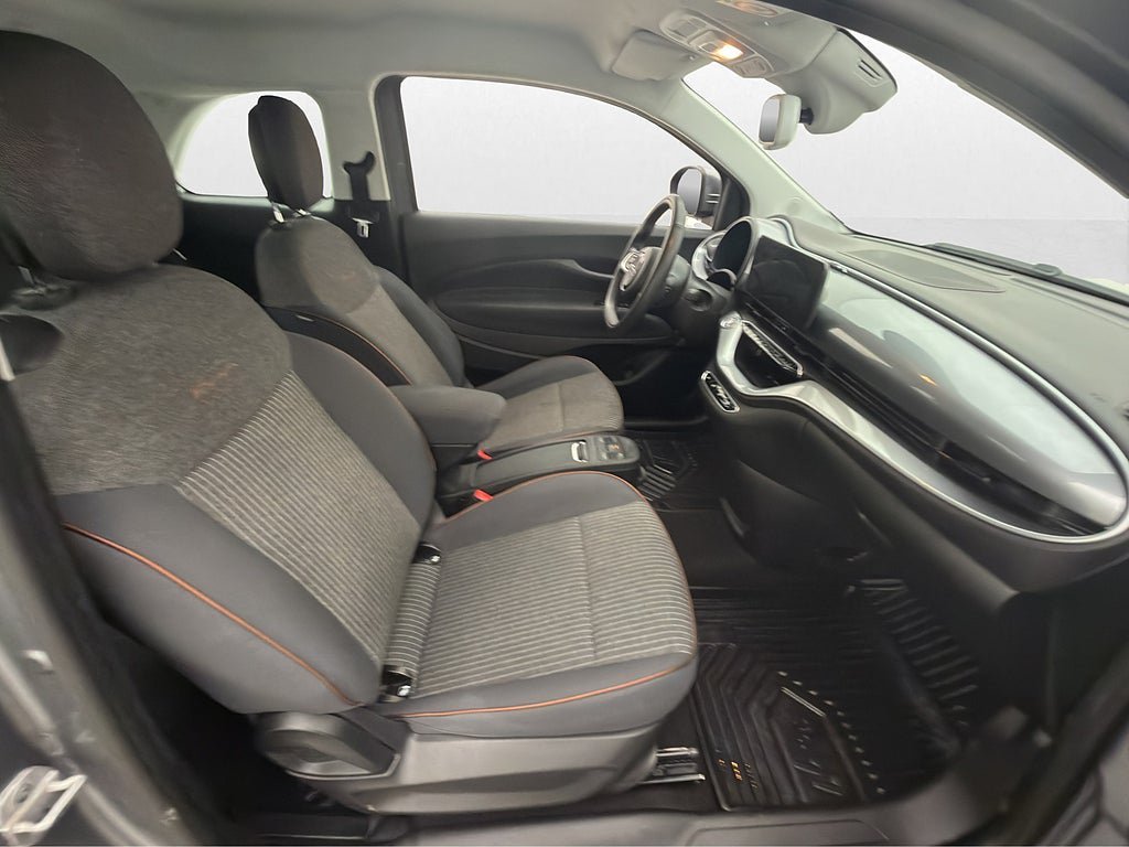 Vehicle Image 30