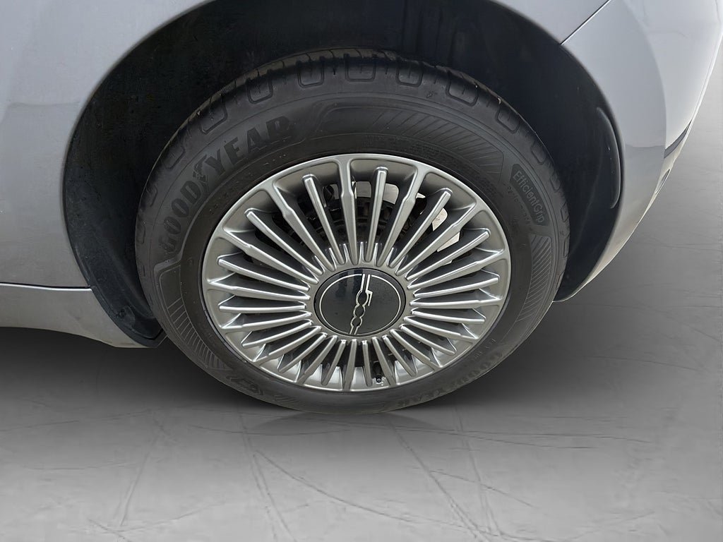 Vehicle Image 35