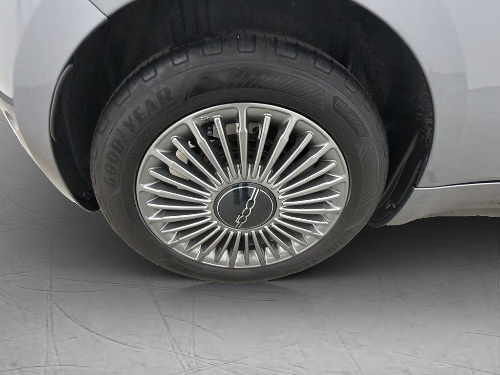 Vehicle Image 36