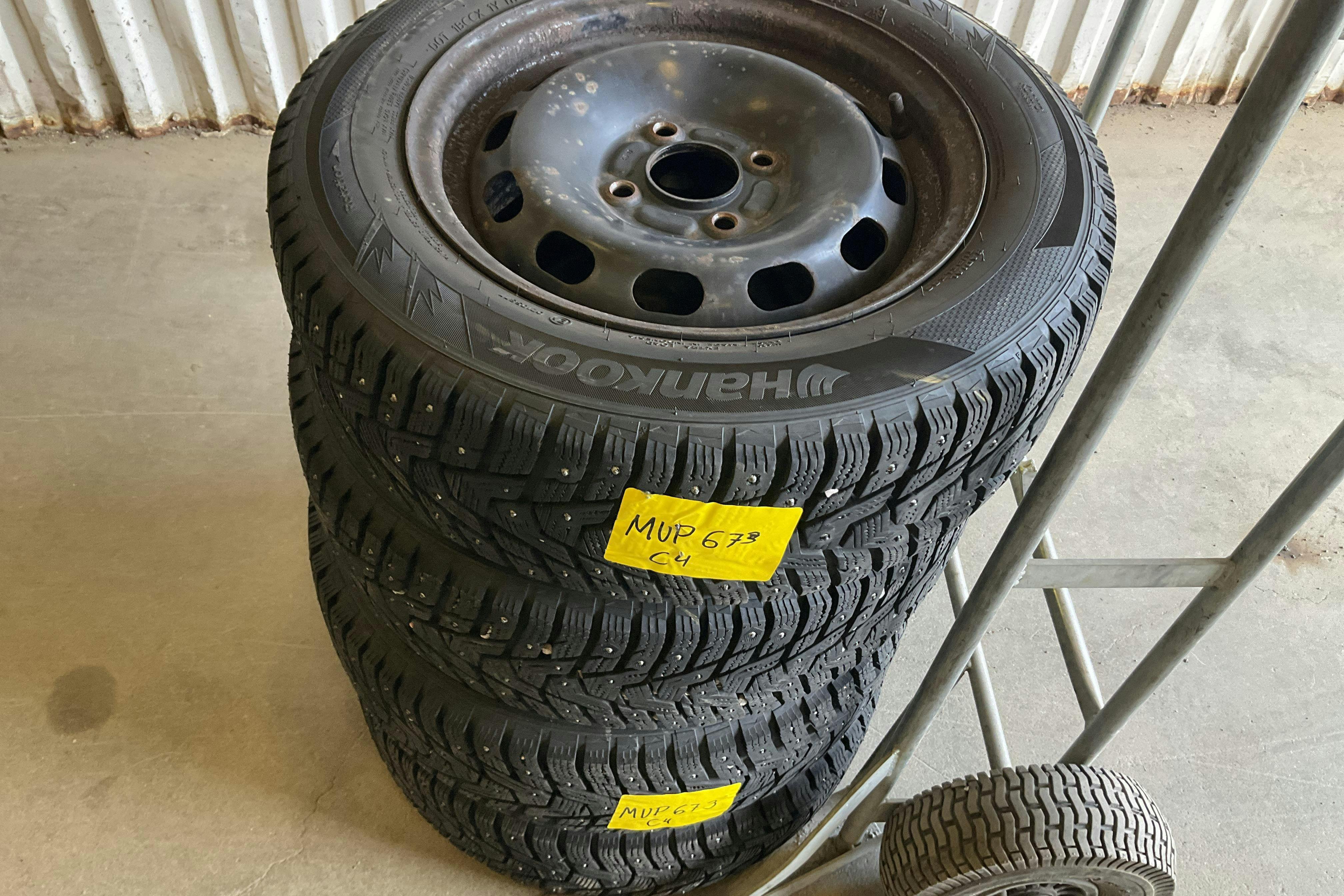Vehicle Image 11