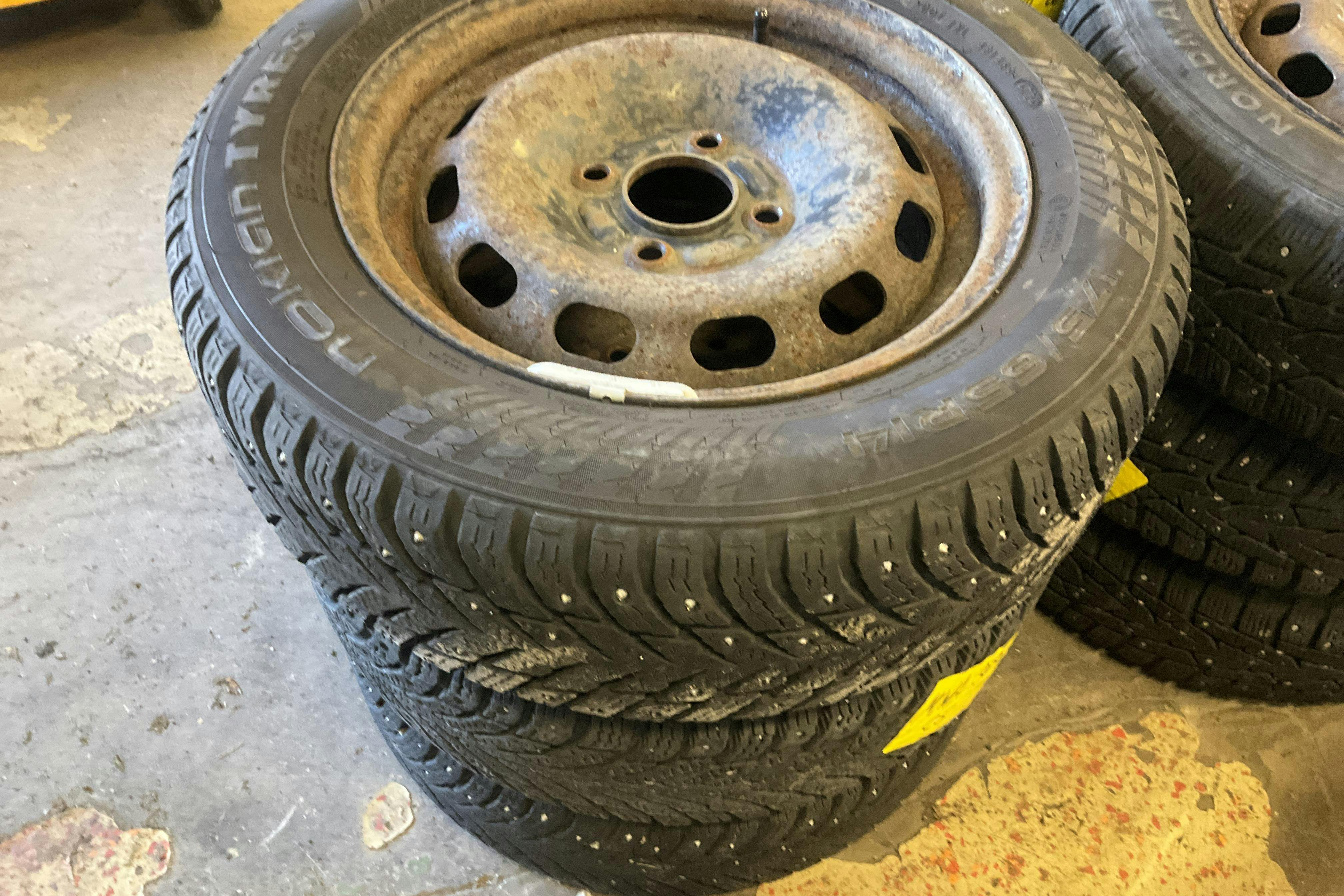 Vehicle Image 13
