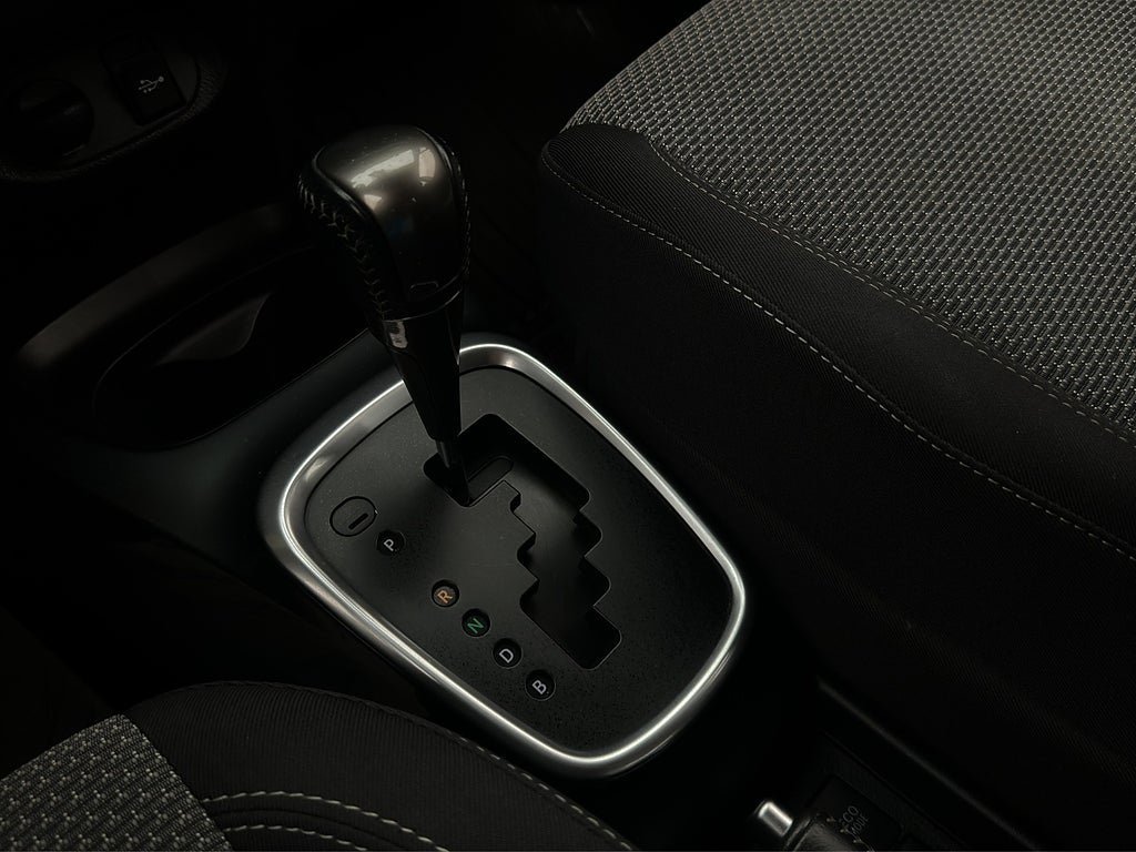 Vehicle Image 18