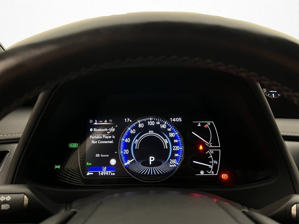 Vehicle Image 16