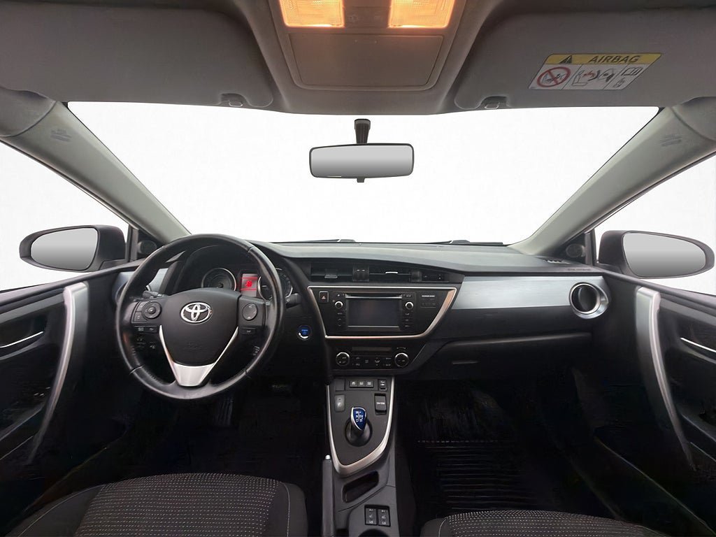 Vehicle Image 12