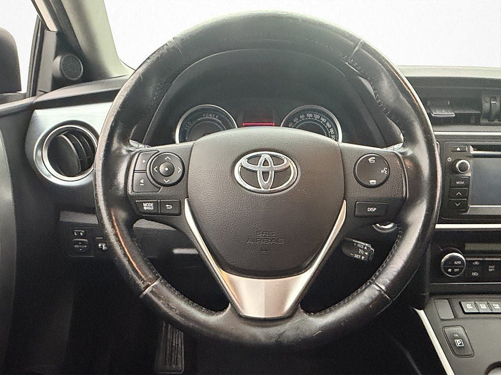 Vehicle Image 13
