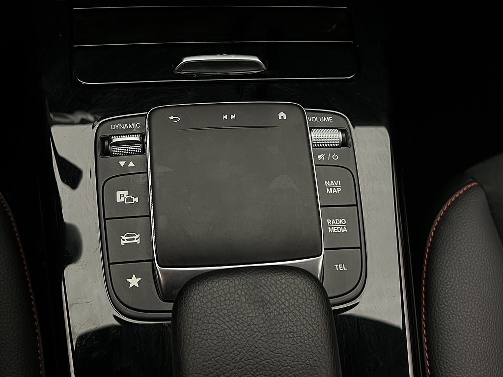 Vehicle Image 28