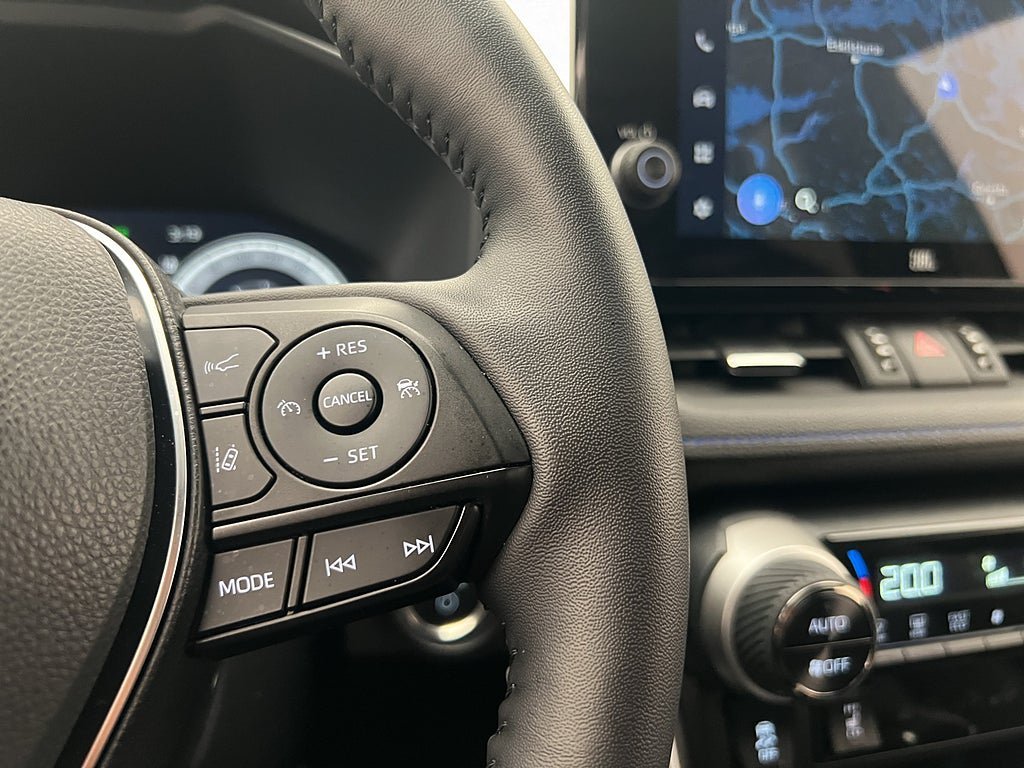 Vehicle Image 17
