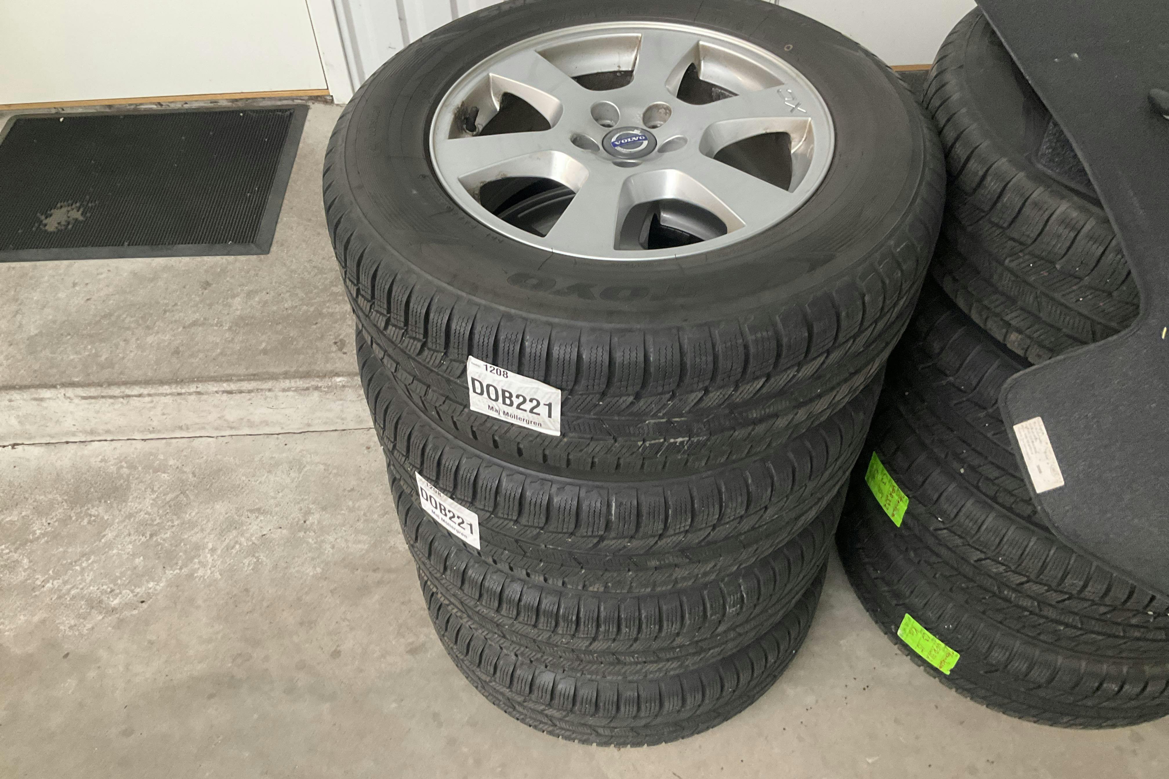 Vehicle Image 13