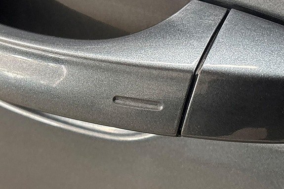 Vehicle Image 26