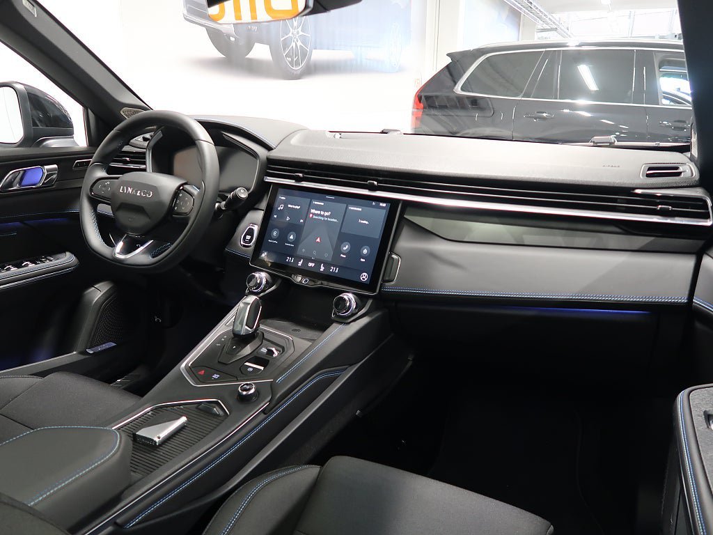 Vehicle Image 21