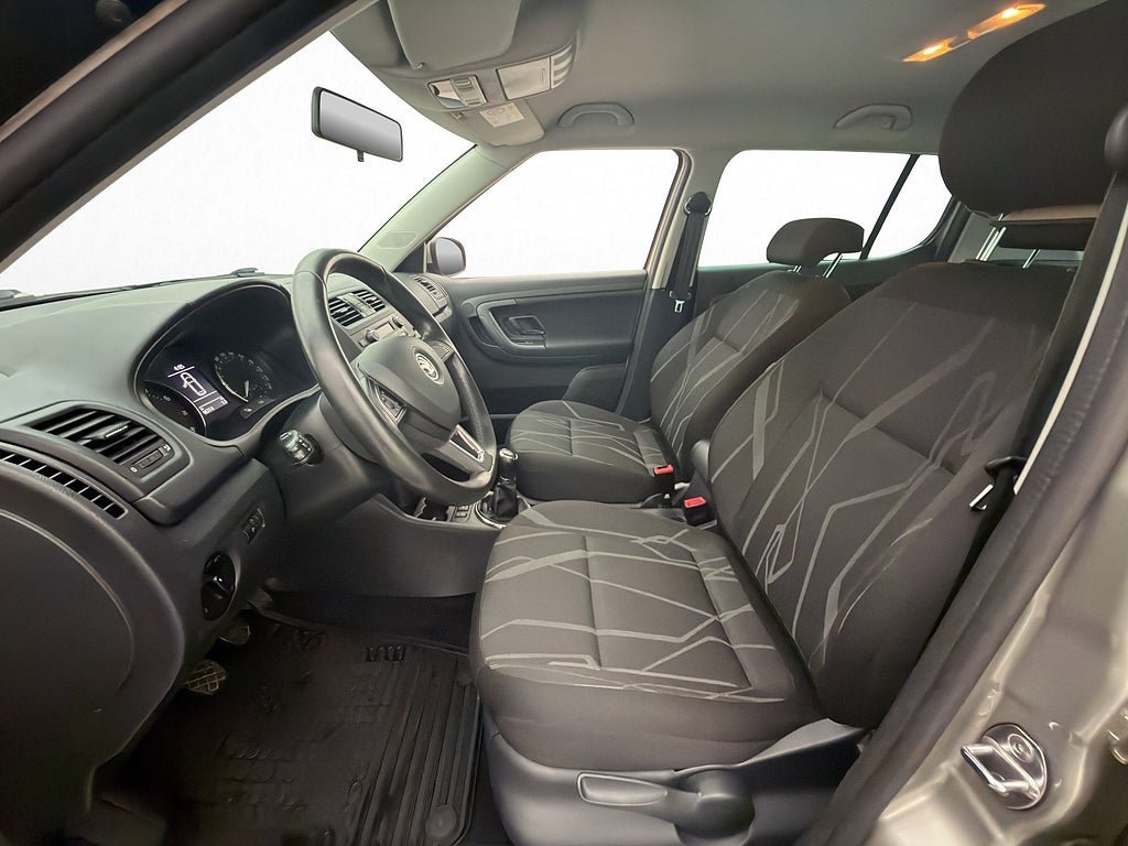 Vehicle Image 10