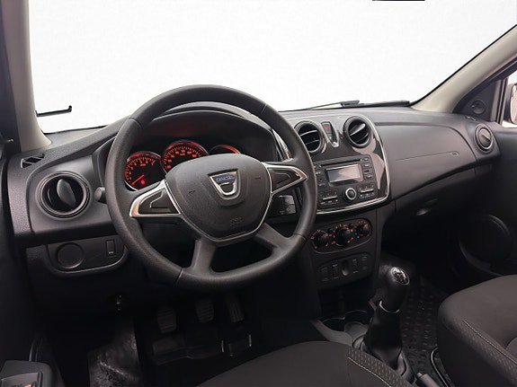 Vehicle Image 12