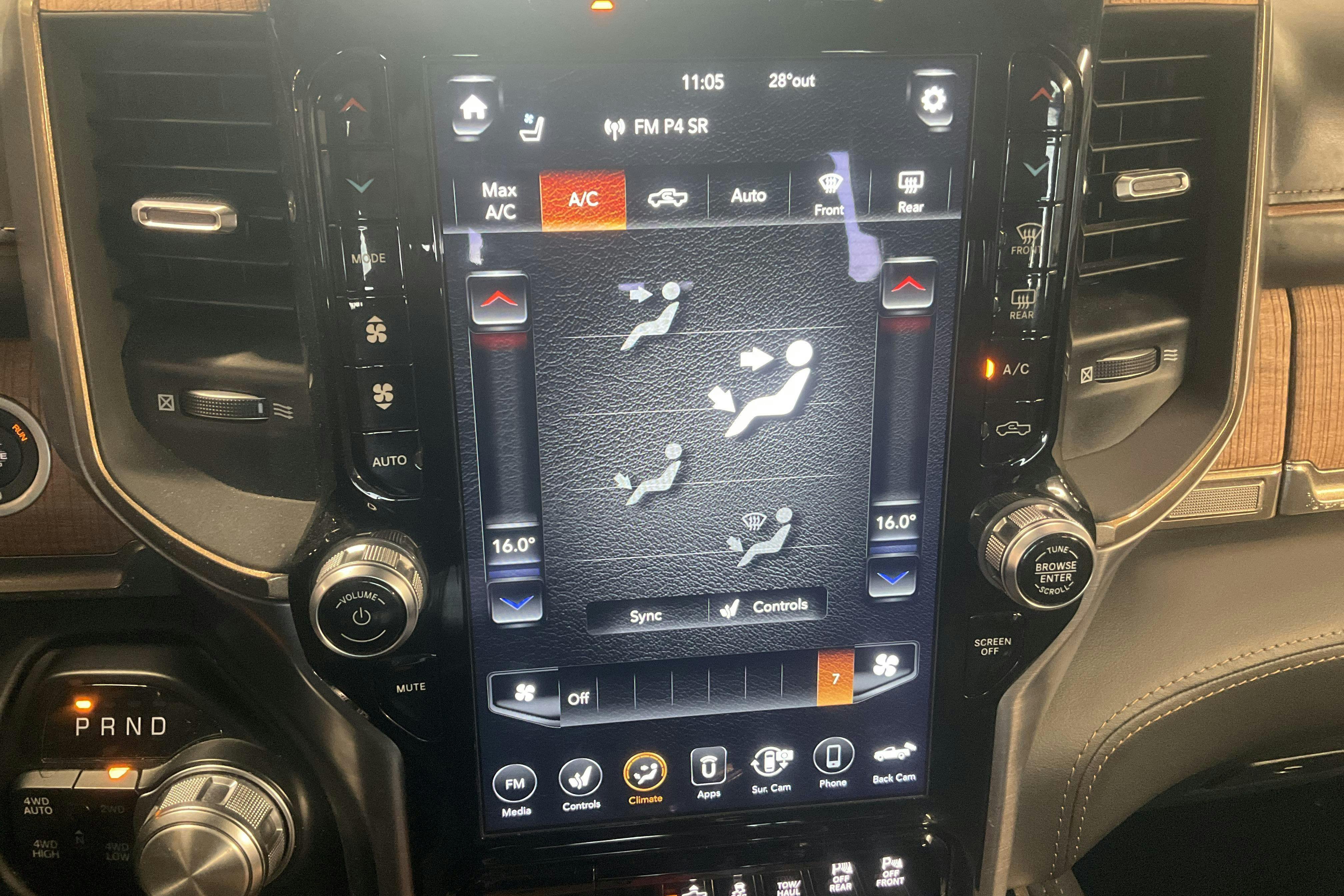 Vehicle Image 17