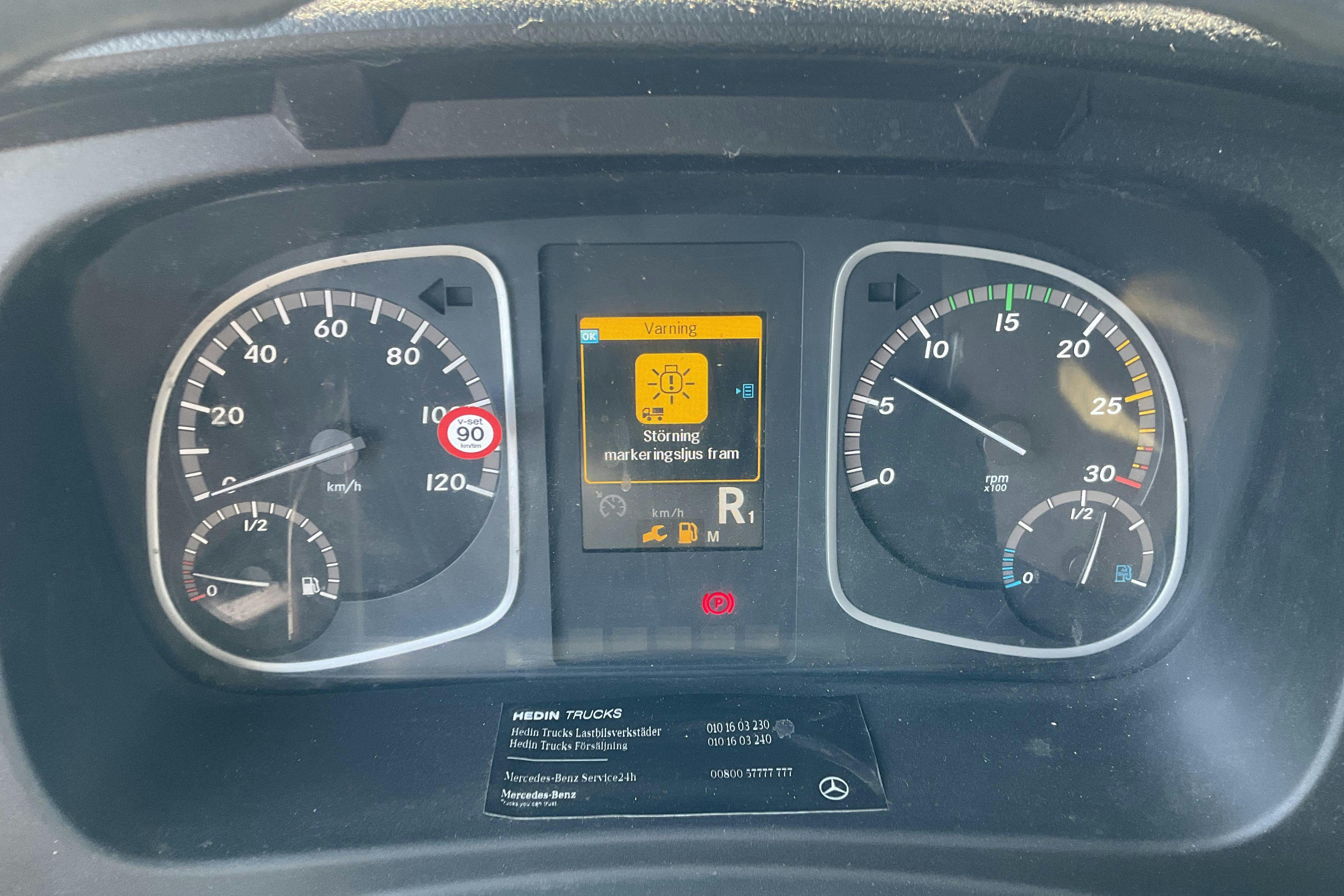 Vehicle Image 8