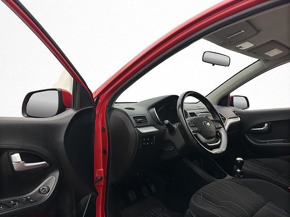 Vehicle Image 12