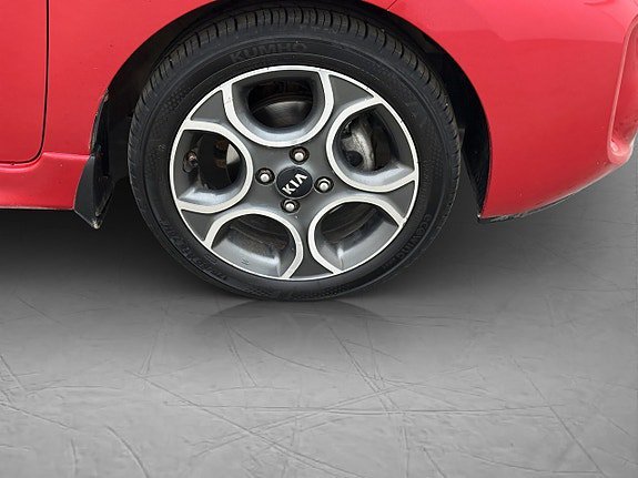 Vehicle Image 24
