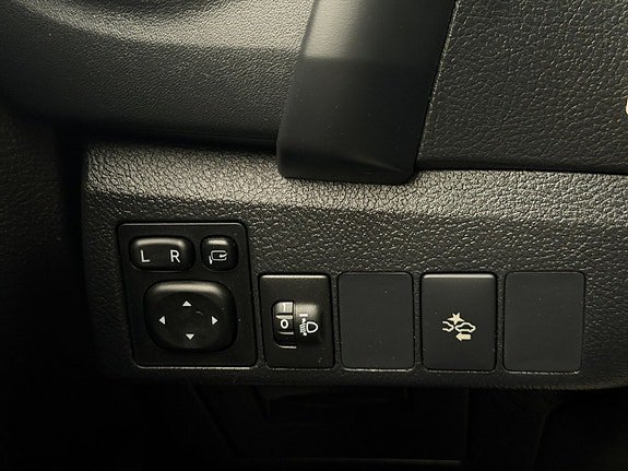 Vehicle Image 33