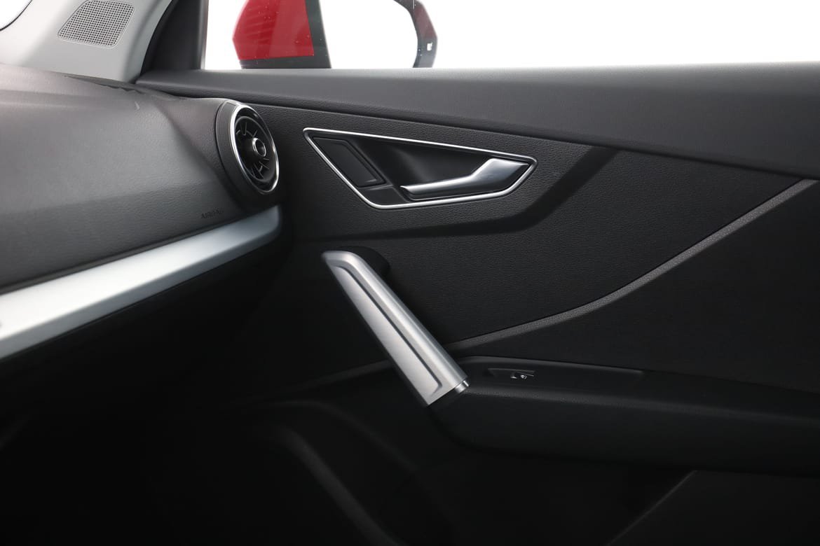 Vehicle Image 35