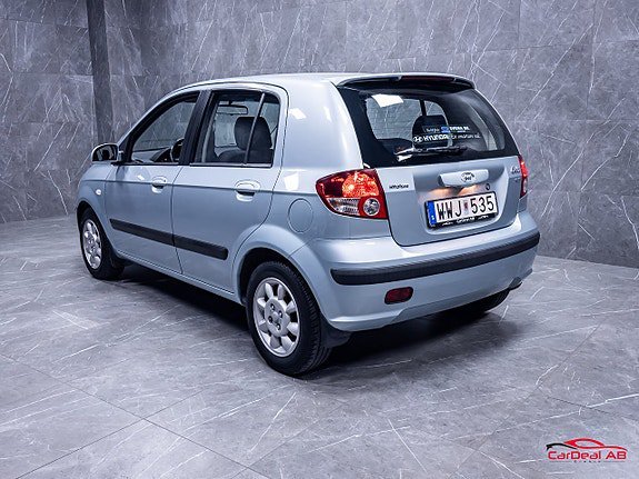 Vehicle Image 5