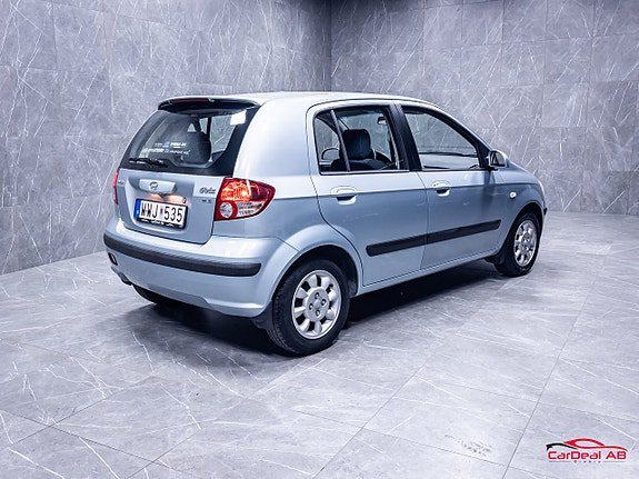 Vehicle Image 7
