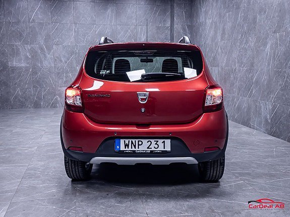 Vehicle Image 6