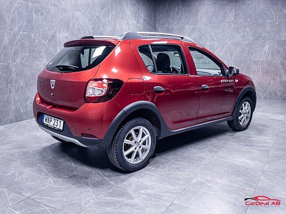 Vehicle Image 7