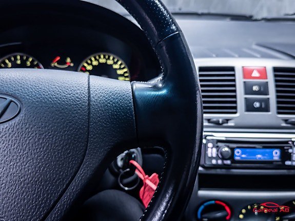 Vehicle Image 21