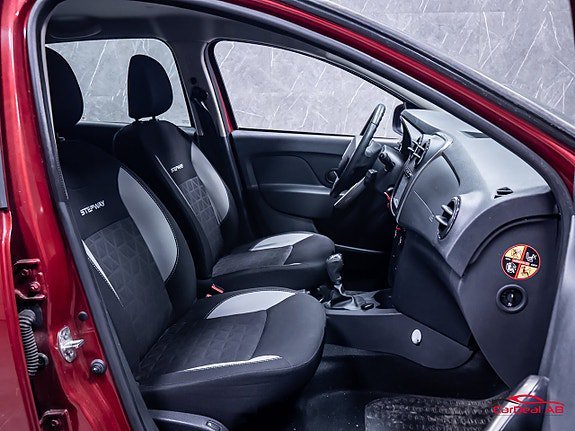 Vehicle Image 15