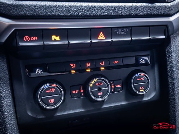 Vehicle Image 27