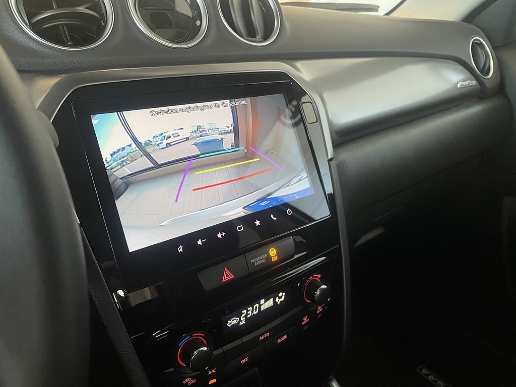 Vehicle Image 10