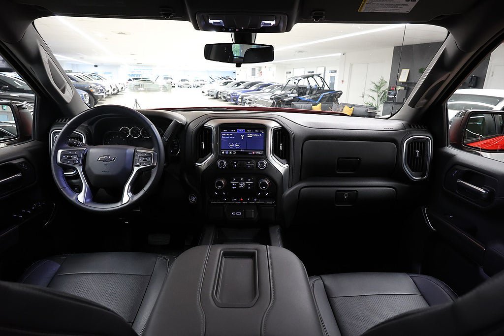 Vehicle Image 14