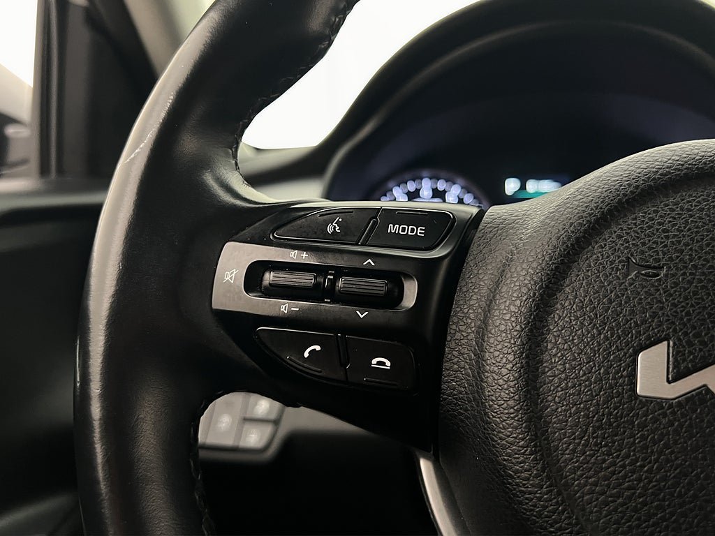 Vehicle Image 28