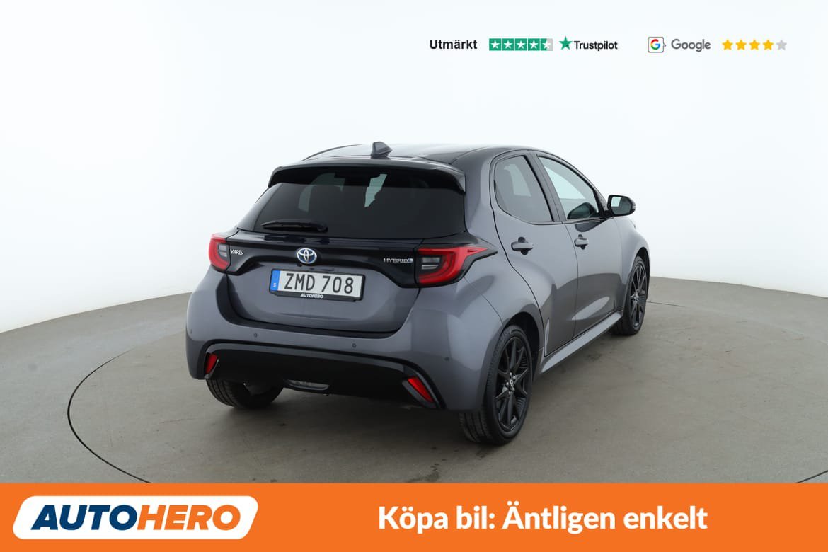 Vehicle Image 6