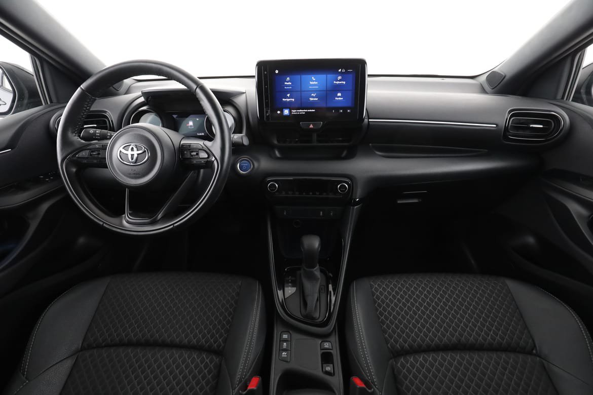 Vehicle Image 13