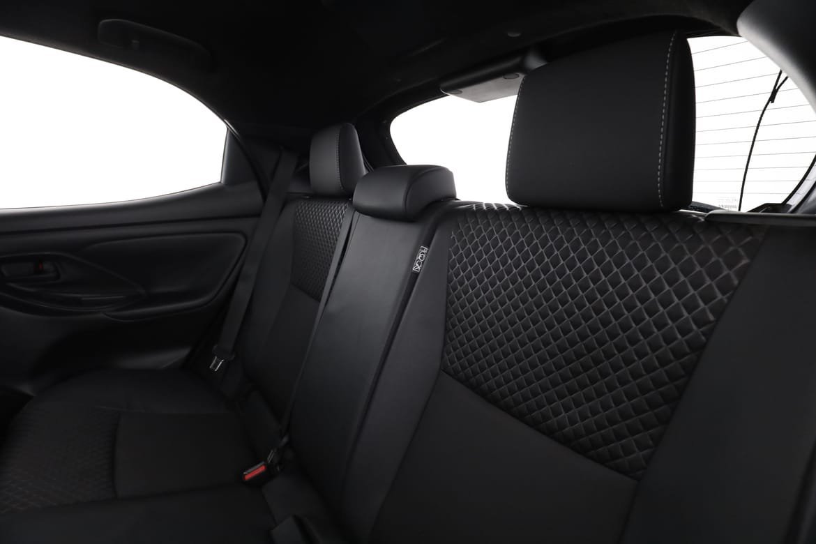 Vehicle Image 15