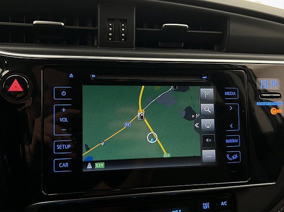 Vehicle Image 21