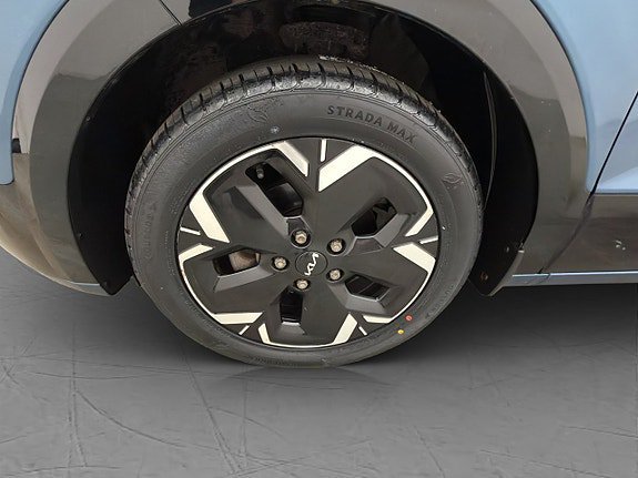 Vehicle Image 33
